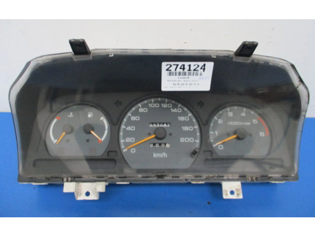 Панель приборов Mitsubishi Space Wagon