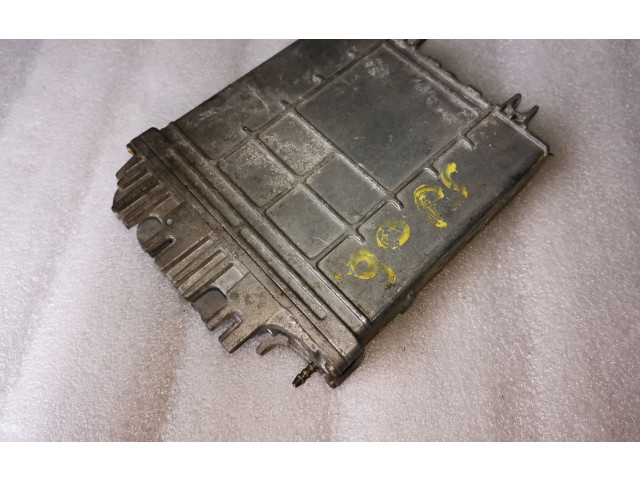 Блок управления двигателя 028906021HD, 0281001729   Volkswagen Golf III