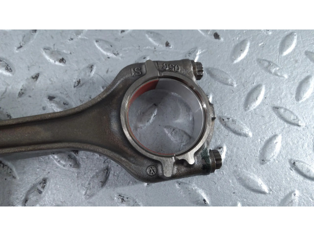  Поршень с шатуном  05C107065A, 05C198401A  Skoda Fabia Mk4 (6VA) для бензинового двигателя 1.0