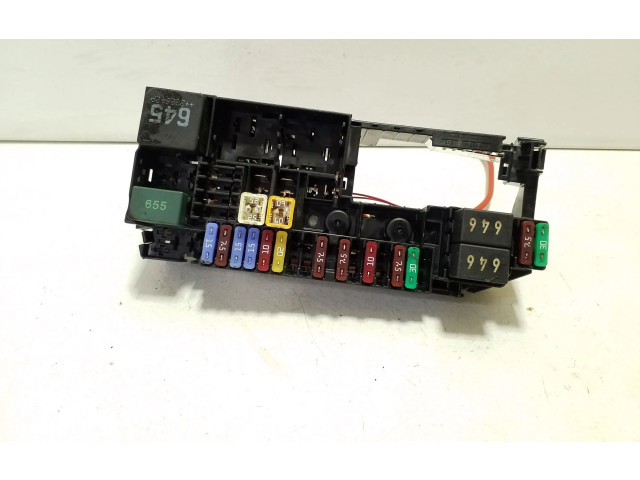 Блок предохранителей 2Q0941828E Skoda Kamiq