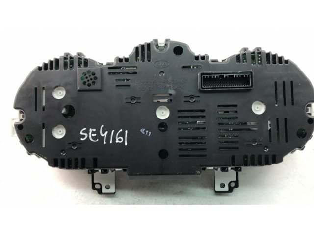 Панель приборов 940231W810 KIA Rio