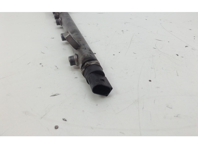 Топливная рампа A6110780449, A6110780449   Mercedes-Benz A W169  