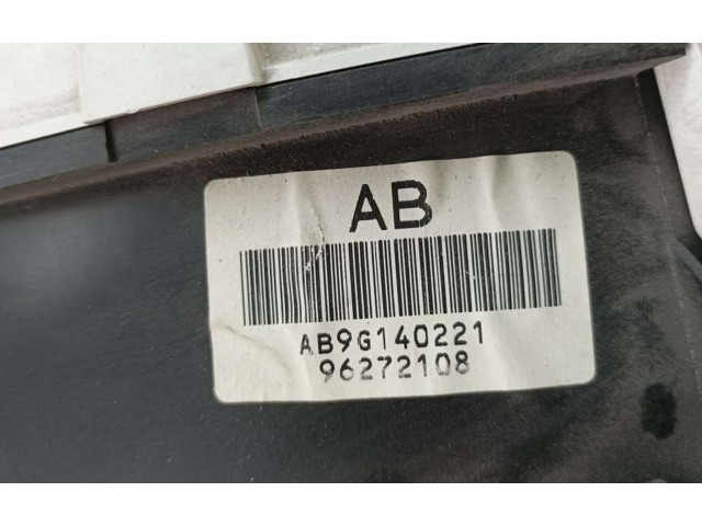 Přístrojová deska Daewoo Nubira 1997 96272108, AB9G140221