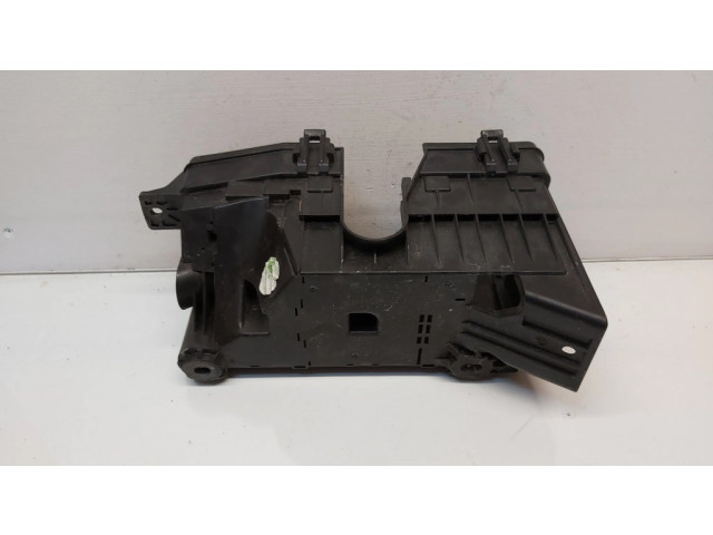 Pojistková skříňka Chevrolet Captiva 2012