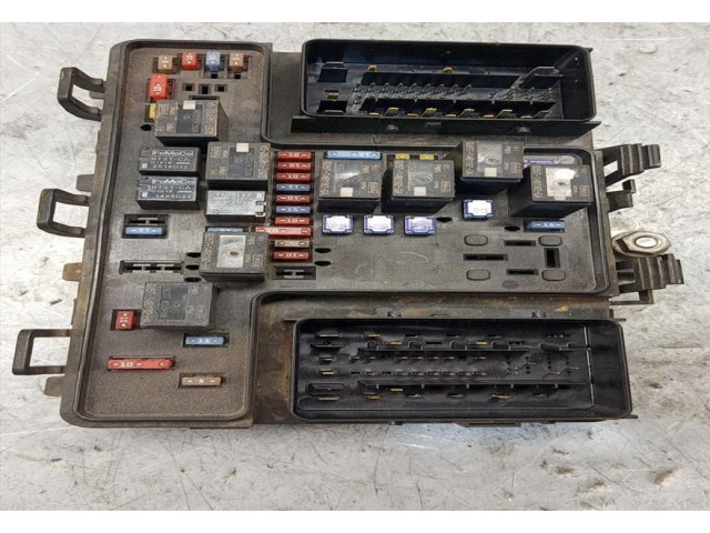 Блок предохранителей GB3T-14D068-KA-04 Ford Ranger