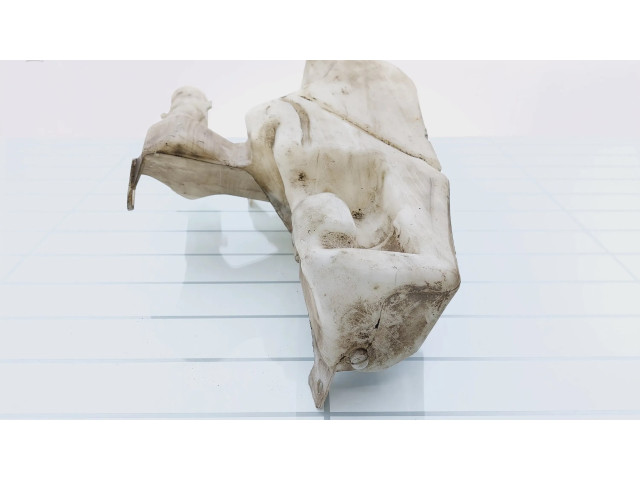 Бачок оконной жидкости    