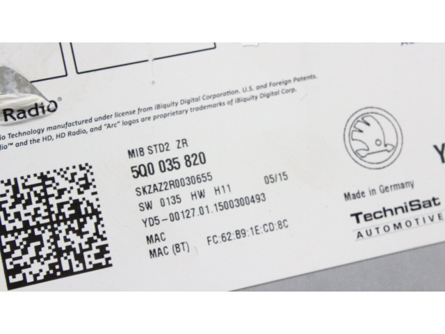 Радио/ проигрыватель CD/DVD / навигация 5Q0035820 Skoda Fabia Mk3 (NJ)