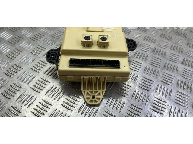 Блок предохранителей 954002P656   KIA Sorento    