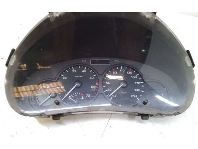 Přístrojová deska  Citroen Berlingo 2011   