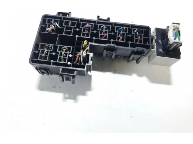 Блок предохранителей  86111ag001, 066500-5481   Subaru Forester SH    