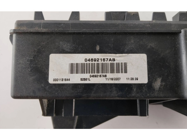 Блок предохранителей 04692167AB, 0001131644 Jeep Cherokee III KJ