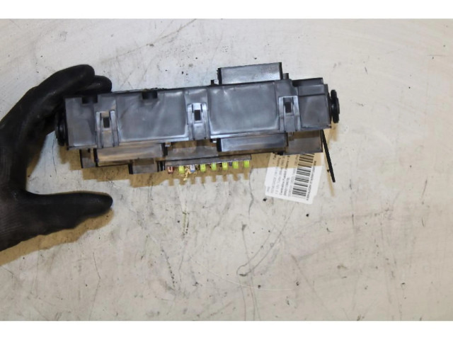 Блок предохранителей Jeep Renegade