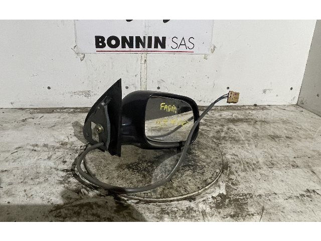 Зеркало (механическое)       Skoda Fabia Mk1 (6Y)  1999 - 2007 года   