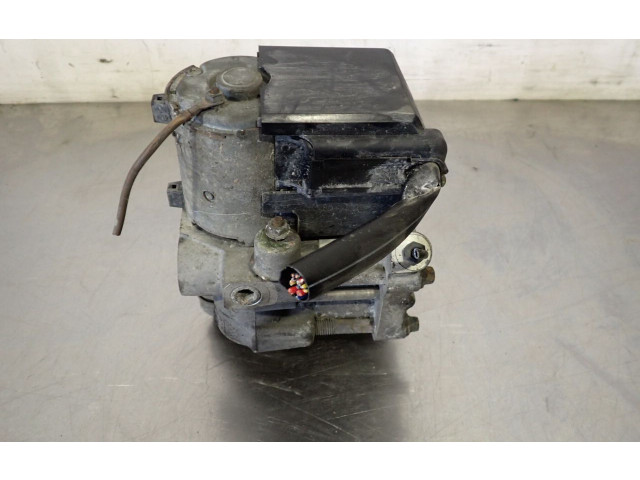 Блок АБС    Volkswagen  Transporter - Caravelle T4  1991 - 2003 года