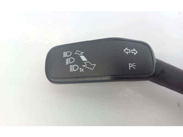 Ручка стеклоочистителей E2-A1-3-1   Volkswagen Passat Alltrack