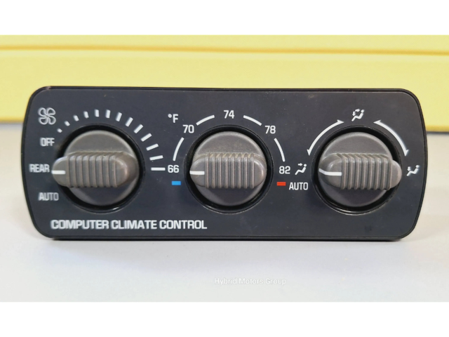 Блок управления климат-контролем 15748172 Chevrolet Tahoe