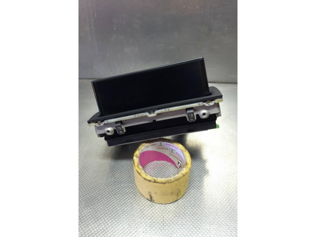 Экран/ дисплей / маленький экран 8V0857273P Audi RS3