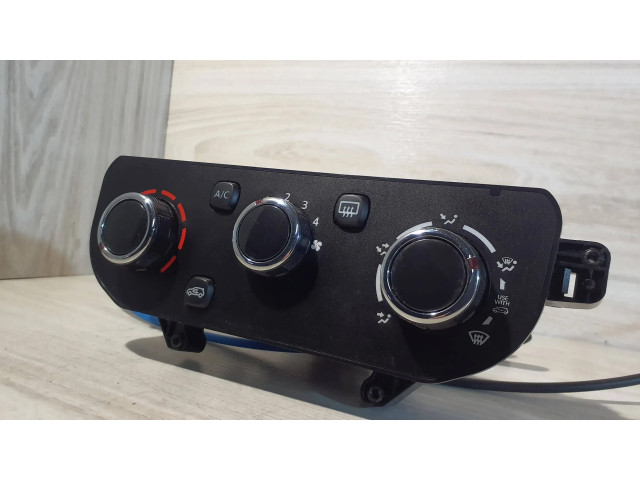 Блок управления климат-контролем 220531A440, WQT100D050 Dacia Spring