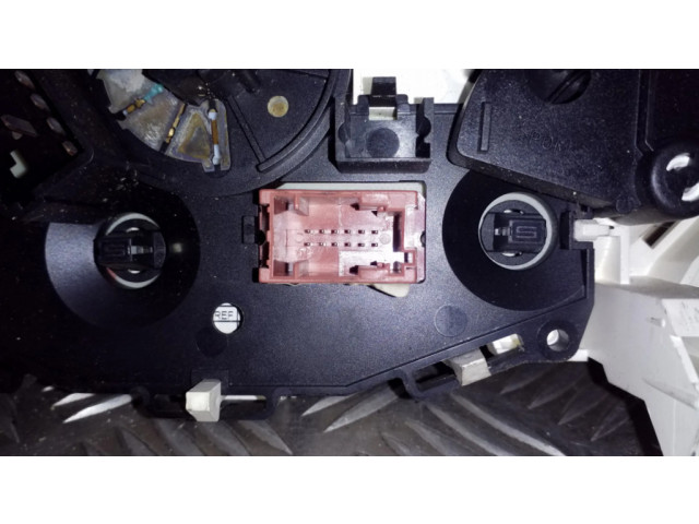 Блок управления климат-контролем 69392200, 69397002   Citroen C5