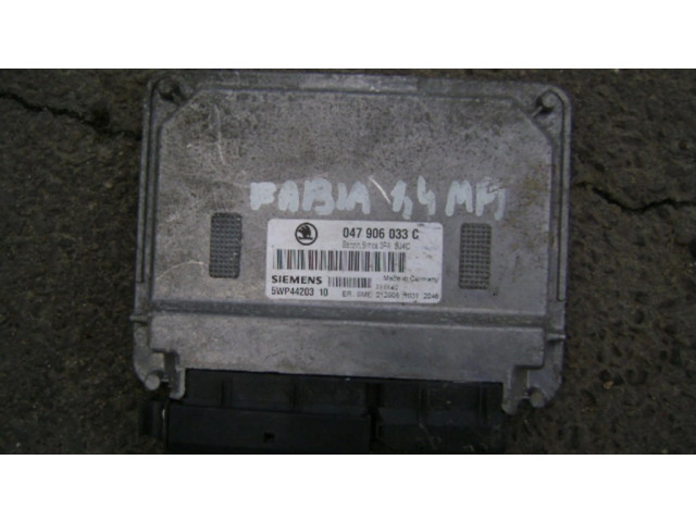 Řídící jednotka 047906033C Skoda Fabia Mk1 (6Y) 1999