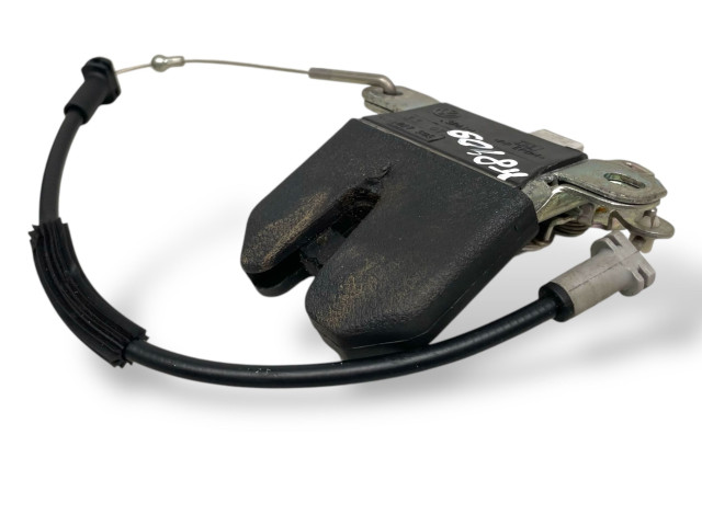 Замок багажника 3U5827505    Skoda Superb B5 (3U) 2001 - 2008 года