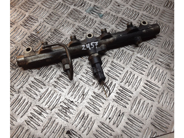 Топливная рампа 003755L3, 0445214017   Fiat Ulysse   для двигателя RHW