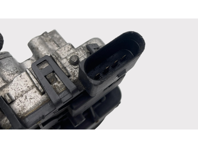 Моторчик дворников 77363947, 9949669 Alfa Romeo GT