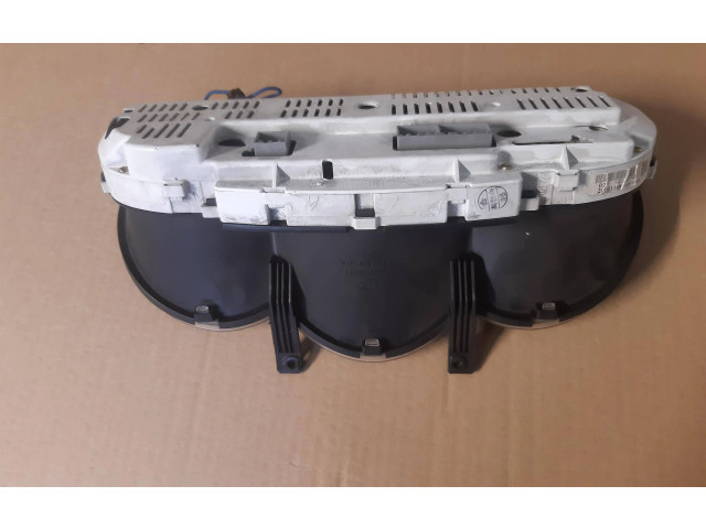 Přístrojová deska KIA Cerato 2006 940032F340