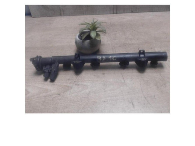 Топливная рампа    Volkswagen Polo III 6N 6N2 6NF  