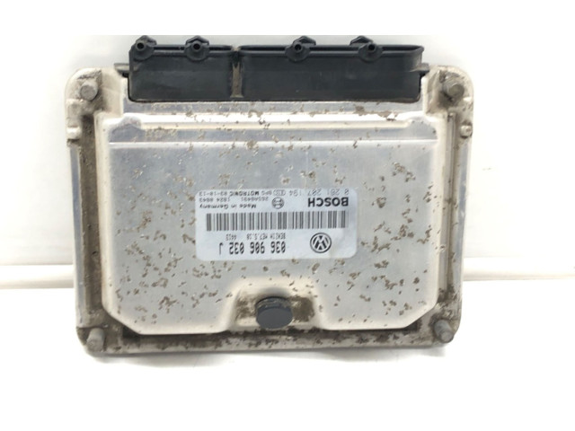 Блок управления двигателем Блок управления Skoda Octavia Mk1 (1U)