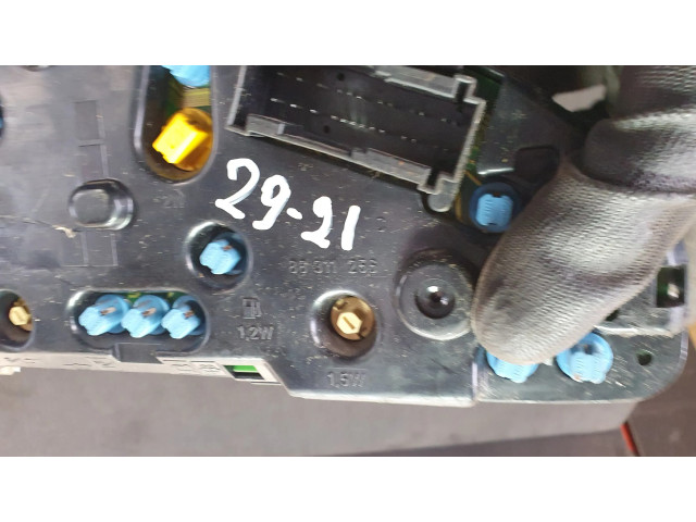 Přístrojová deska Mercedes-Benz E W210 2000 A2105404947, 88311256