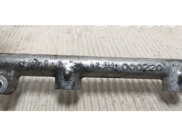 Топливная рампа MJN000220, MJN000220   Rover 75   для двигателя 18K4G