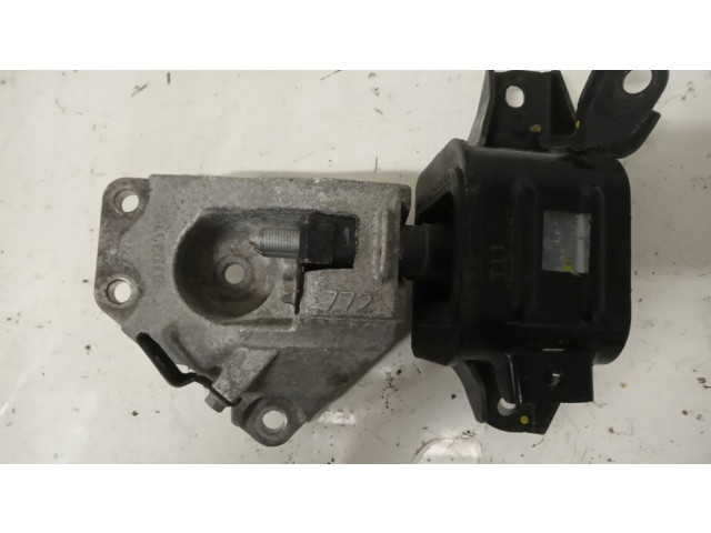 Подушка коробки передач