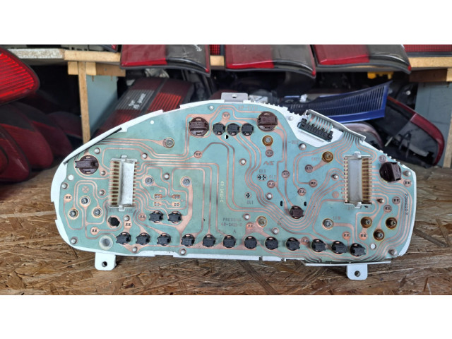 Панель приборов MR308402, 0P0231 Mitsubishi Carisma