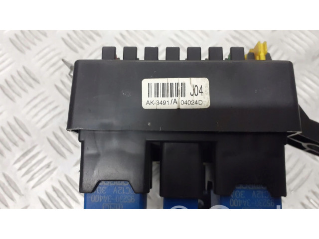 Блок предохранителей 91198-1C001 Hyundai Getz