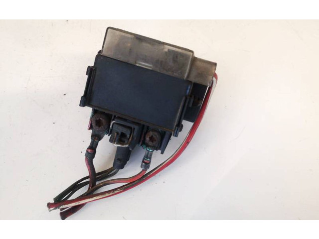 Блок предохранителей 9162929, 899064000 Volvo S70 V70 V70 XC