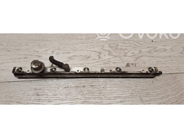 Топливная рампа 9202710   Volvo S60  