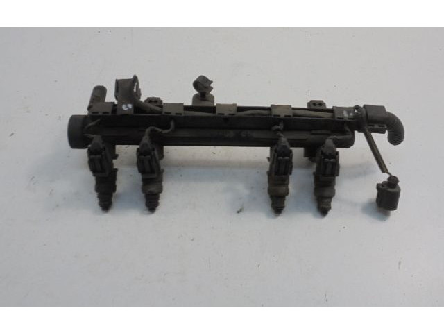 Топливная рампа 047133319, 047133319 Skoda Fabia Mk1 (6Y)