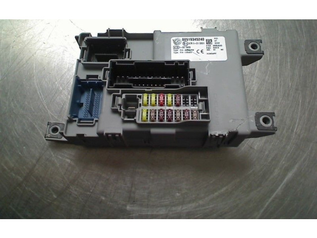 Pojistková skříňka Fiat Panda III 2013