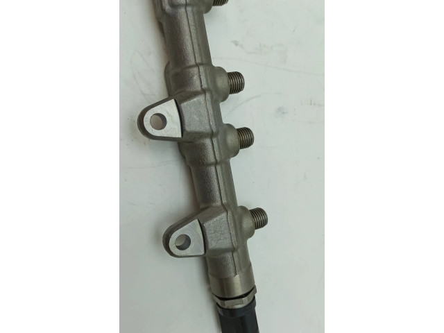 Топливная рампа 8514154, 0281002949   BMW X4 F26 2.0 