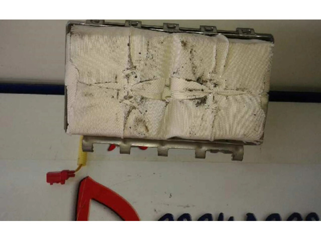 Подушка безопасности двери F04U0055873 Mitsubishi L200