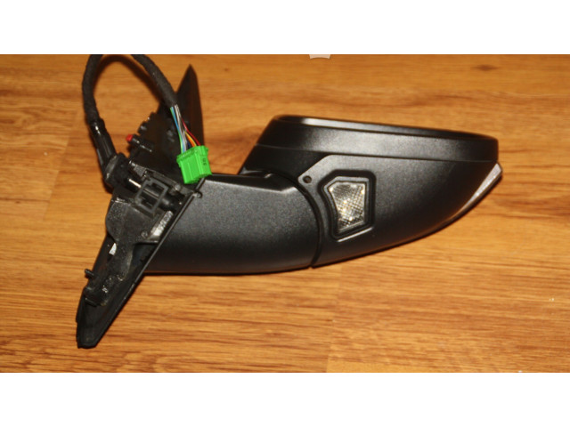 Зеркало электрическое Volvo C30 2010 - 2013 года