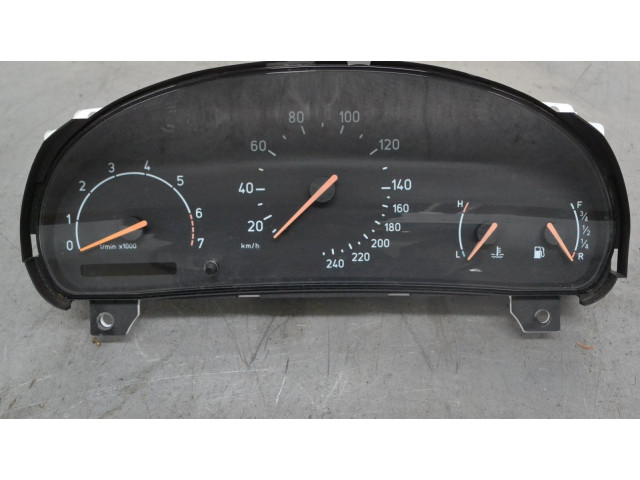 Панель приборов    Saab 9-5       