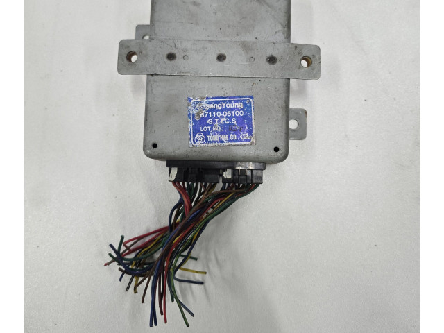 Блок управления 8711005100, 87110-05100 SsangYong Musso