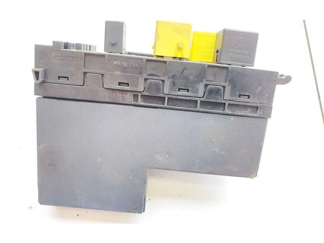 Pojistková skříňka 0225455332, 2-967523-1 Mercedes-Benz C W202 1997