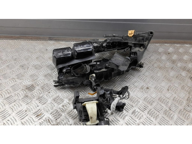 Передняя фара