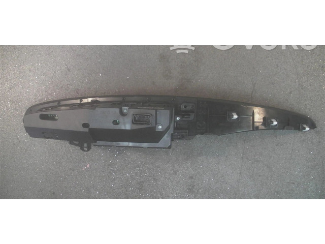 Дисплей BBP3611J0D Mazda 3 II