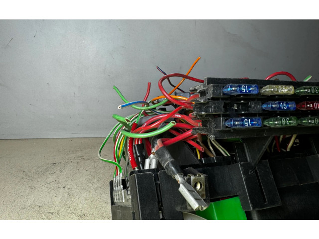 Pojistková skříňka 9505934, 9564154 Saab 9000 CS 1995