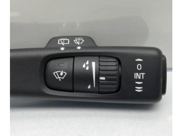 Ручка стеклоочистителей 31264169   Volvo V60