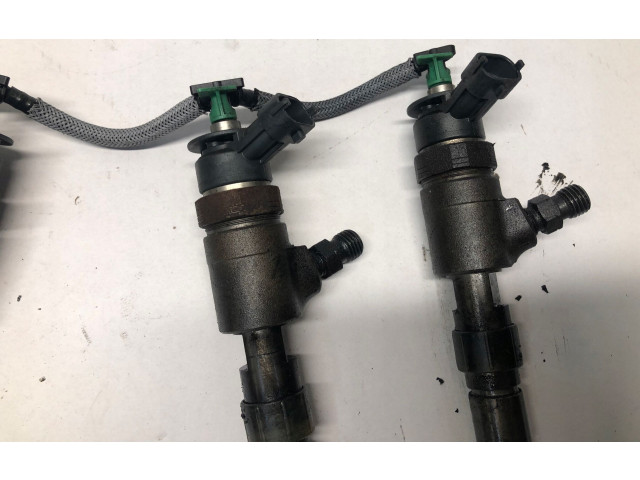 Комплект форсунок     Peugeot 2008 I   